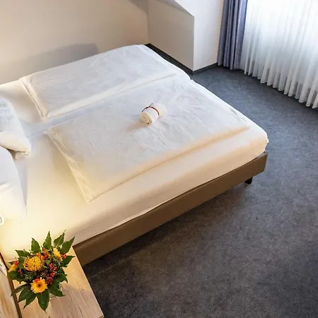 Astoria Easy Hotel 3*