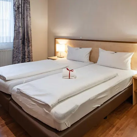 Astoria Easy Hotel 3*