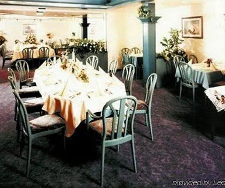 Astoria Hotel 3*