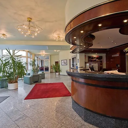 Astoria ホテル 3*