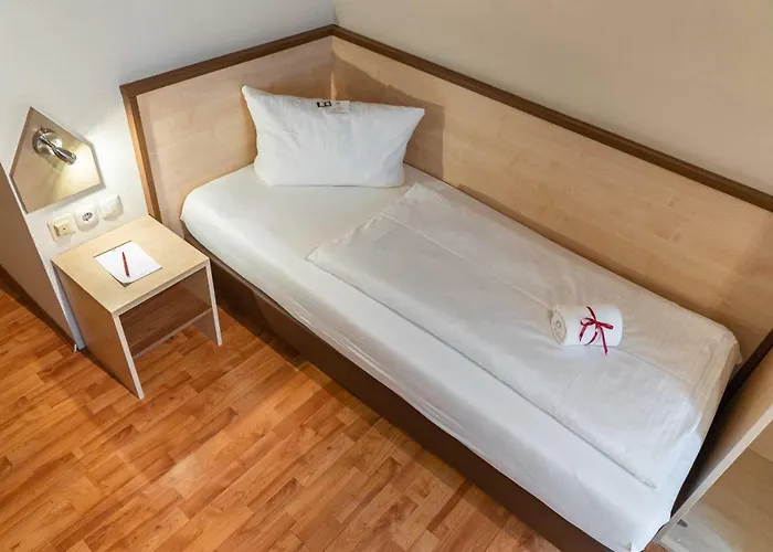 Astoria Easy 3* Essen