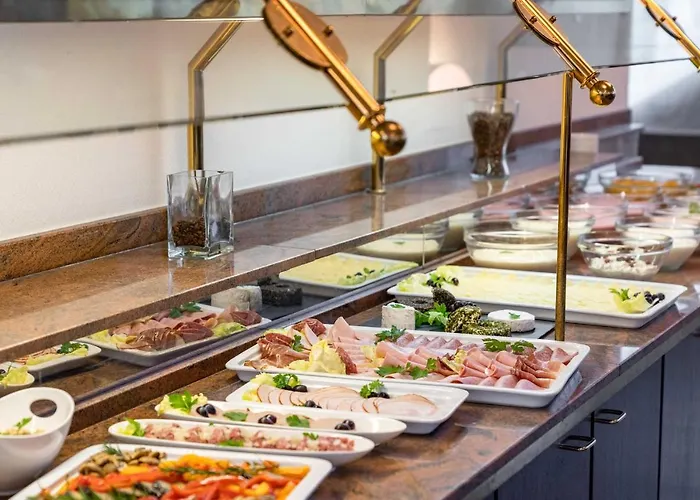 Astoria Easy Hotel 3*